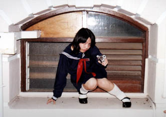 Noriko with gun1